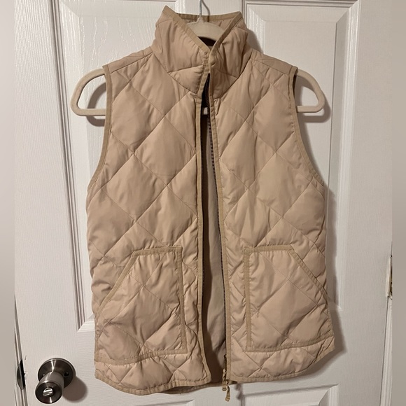 J Crew Quilted Puffer Vest Tan - Picture 3 of 4